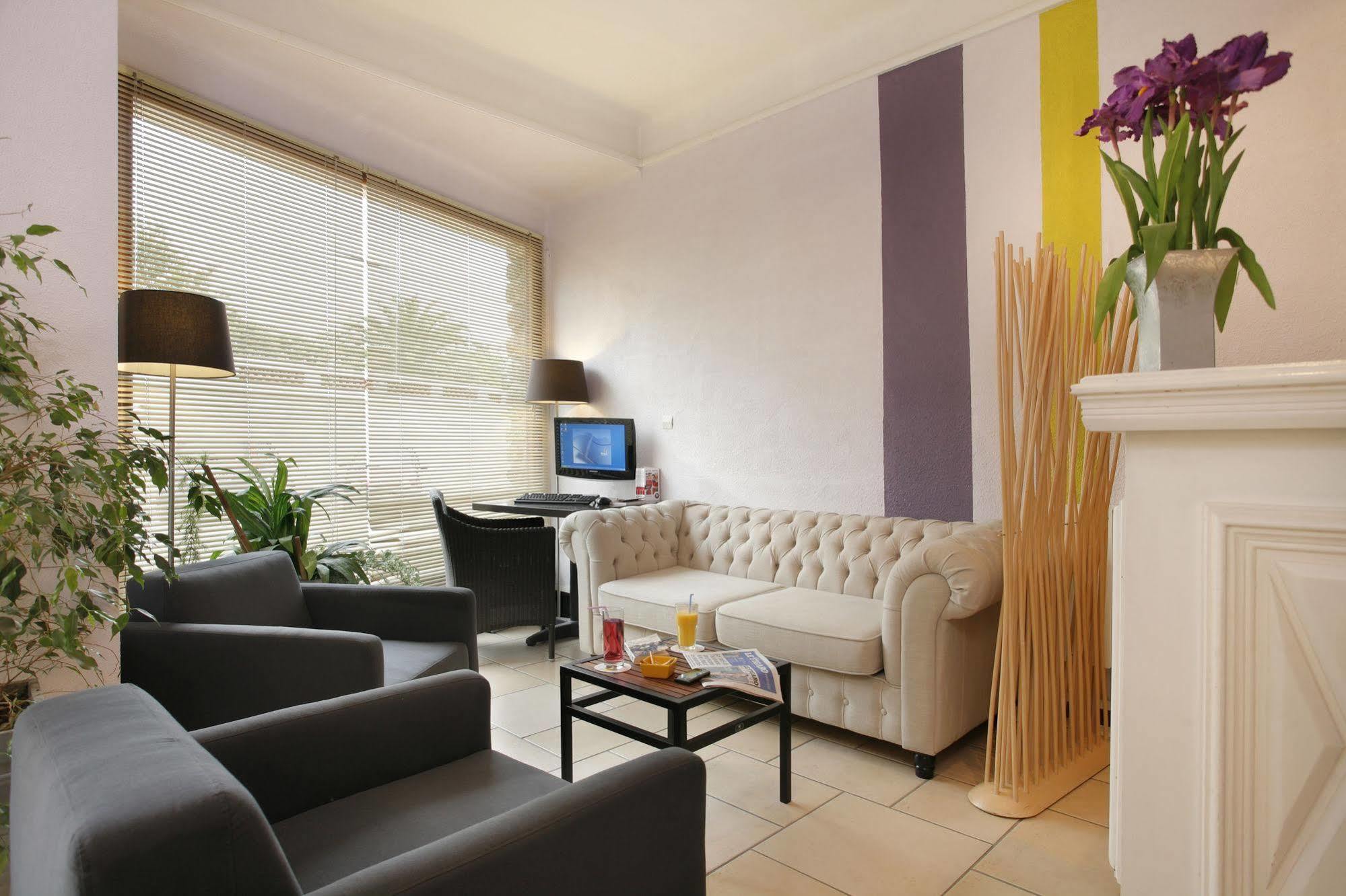Hotel The Originals Perpignan Sud Le Grillon D'Or لو بولو المظهر الخارجي الصورة