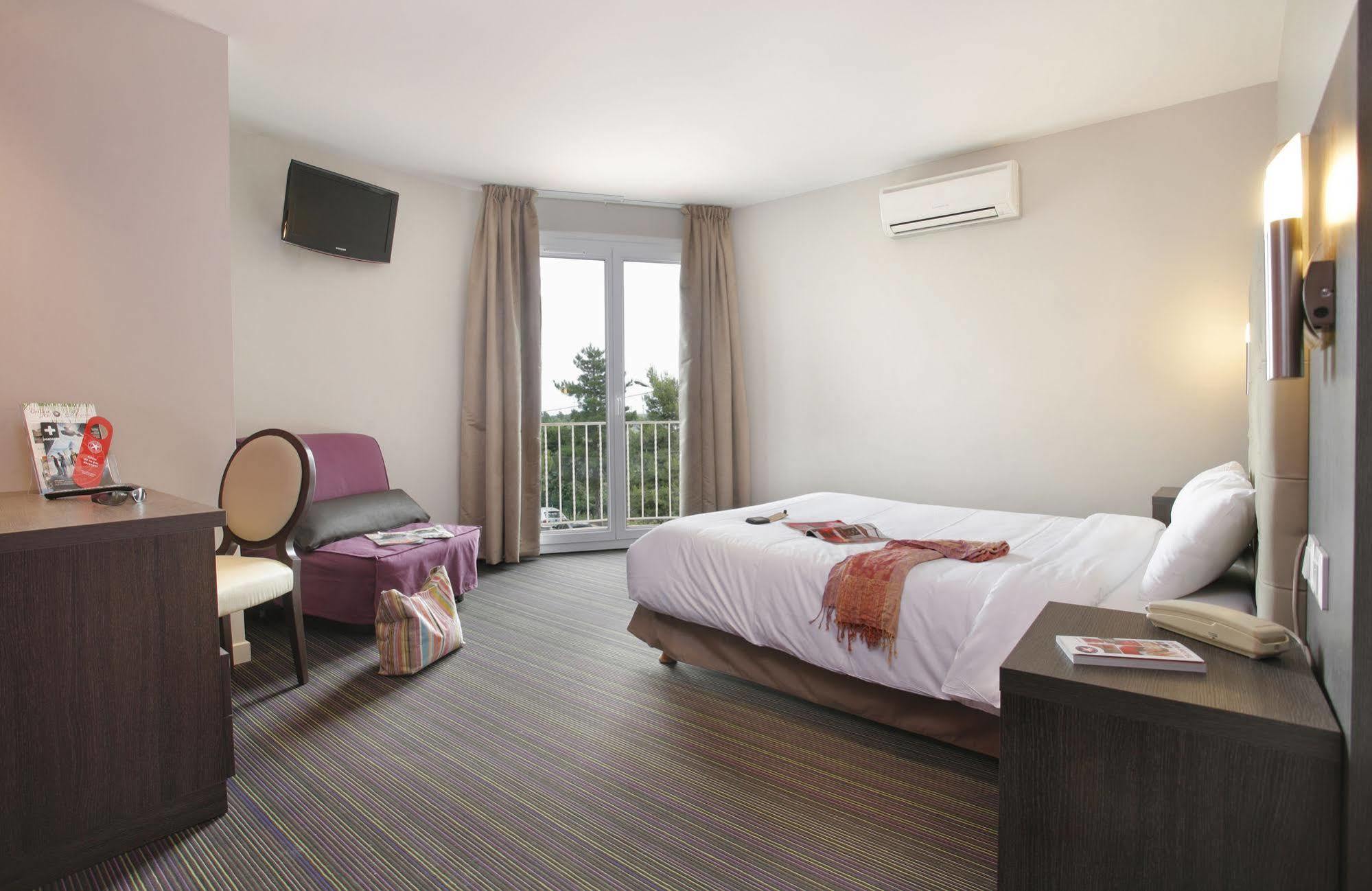 Hotel The Originals Perpignan Sud Le Grillon D'Or لو بولو المظهر الخارجي الصورة