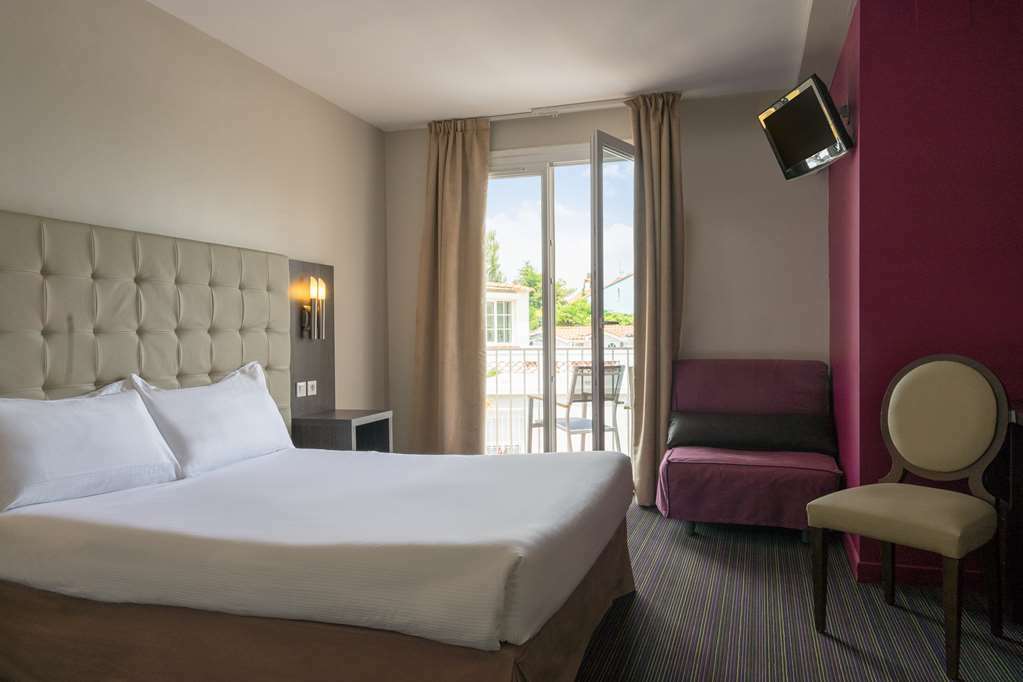 Hotel The Originals Perpignan Sud Le Grillon D'Or لو بولو الغرفة الصورة